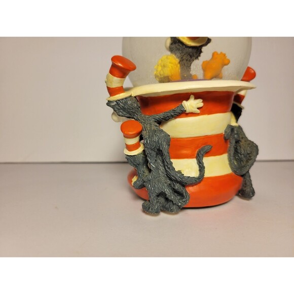 Dr. Seuss The Cat in the Hat Snowglobe In A Hat That’s What Friends Are For - Picture 6 of 16